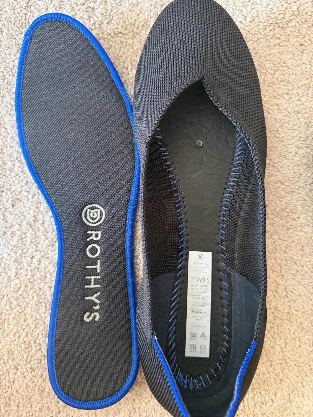 Black Rothy’s Round Toe Size 9.5 with Blue Outline